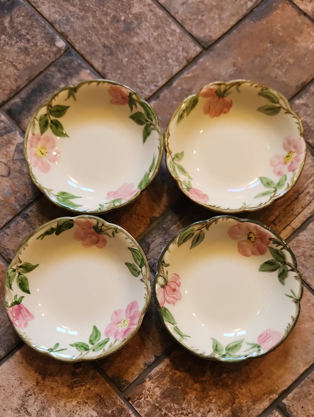 Franciscan Earthenware Desert Rose Fruit Bowls Set Of 4
